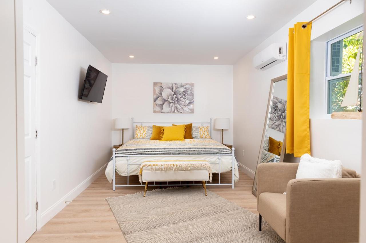 Beautiful Casita With King Bed And Private Patio Close To Calle 8, Mia Airport, Coral Gables Miami Exteriör bild